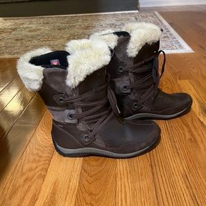 NEW W/O Tags Merrell Brown Leather Boots, Size 9.5